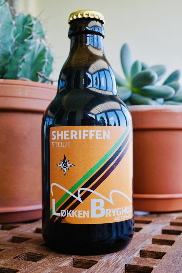 This stout from Løkken wasn't bad. It was all that good either.