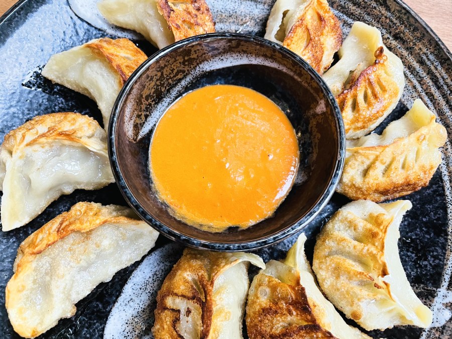Back to food porn: Tibetan momos courtesy of the Tibet Dawa Momo restaurant.